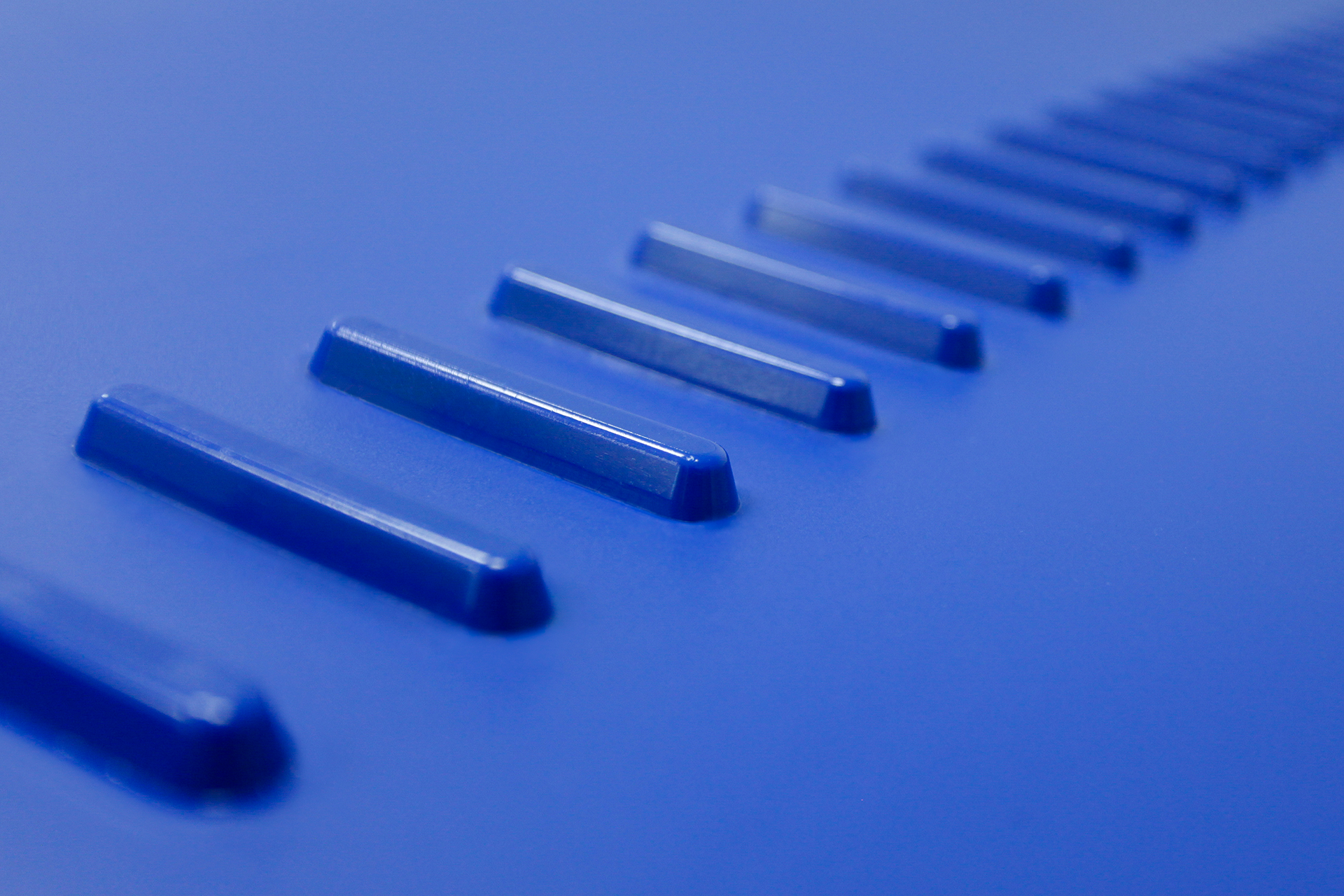 Антимікробні монолітні та приводні стрічкові рішення для малих шківів