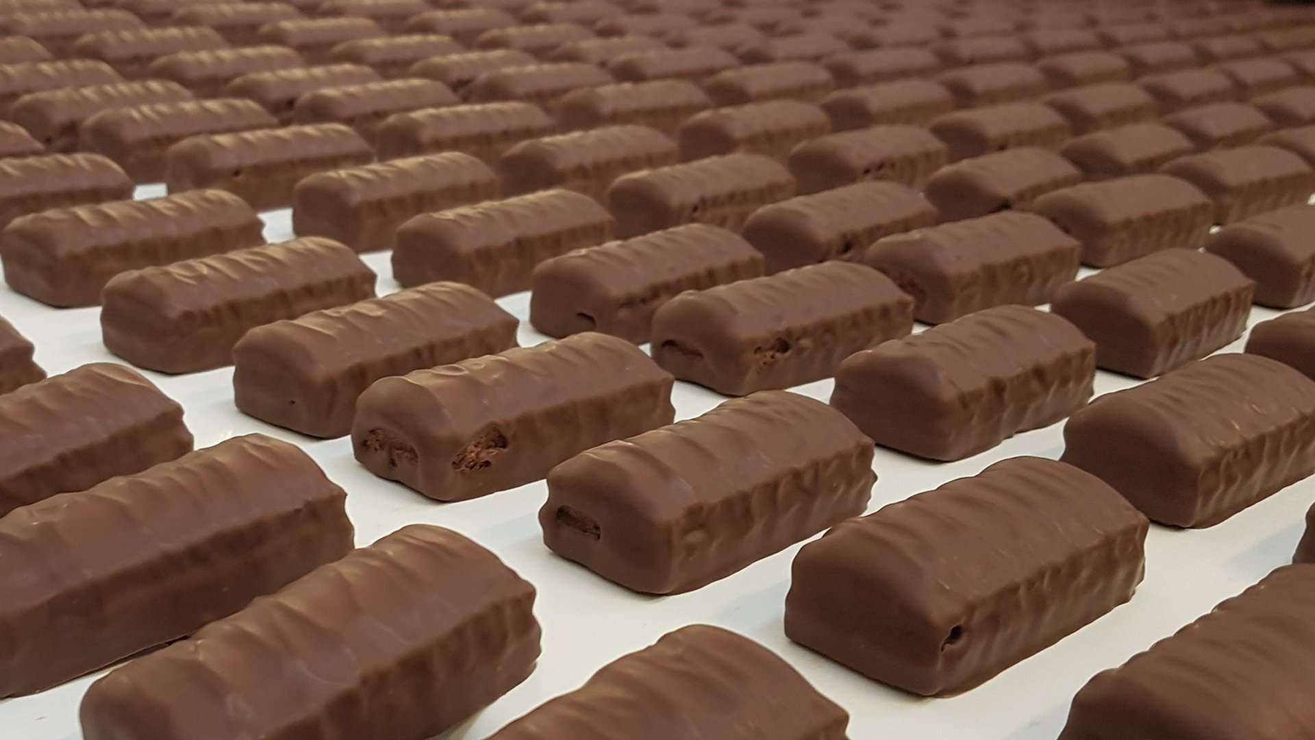 Шоколад та кондитерські вироби