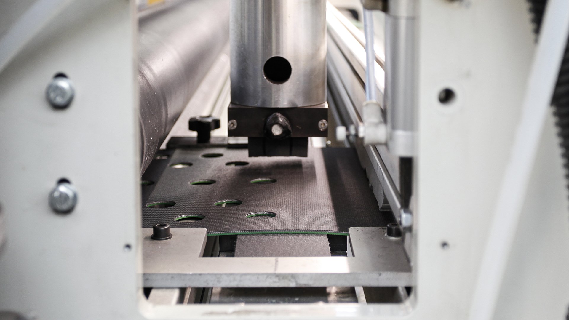 Стрічки з перфорацією